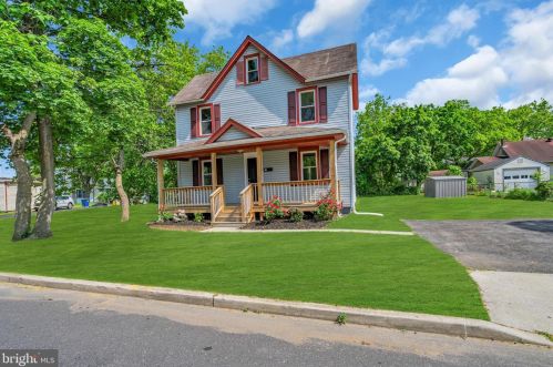 2026 Rowland St, Riverton, NJ 08077-1926