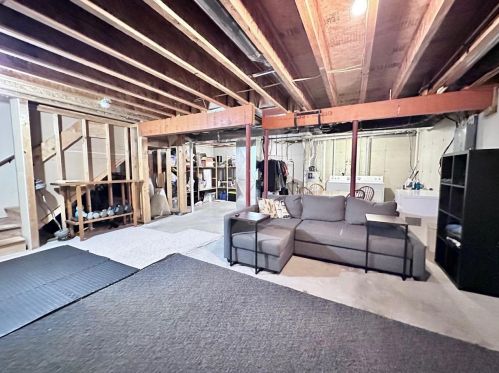 615 Hercules Trl, Madison WI  53718-2931 exterior