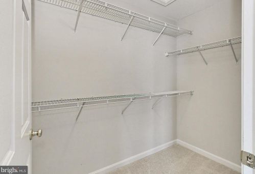 4999 Murtha St, Alexandria VA 22304-8612 exterior