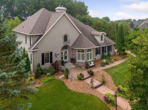 3315 Crestmoor Dr, Saint Paul, MN 55125-5006