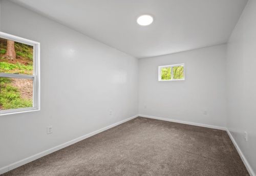 217 Logan St, Pittsburgh PA  15209-2811 exterior