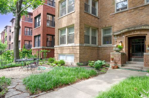 4422 Malden St, Chicago, IL 60640-5531