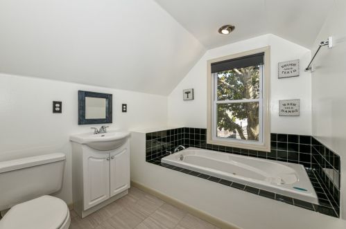 2254 61, Milwaukee WI 53213-1502 exterior