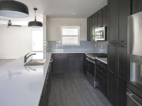 7503 Eastcrest Dr, Austin TX  78752-1407 exterior