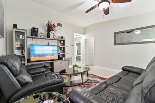 1226 7 St, Boynton Beach FL 33426-2921 exterior