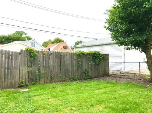 11132 Kedzie Ave, Chicago IL 60655-2330 exterior