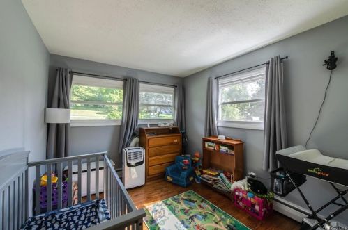 19 Mnr Dr, Poughkeepsie NY 12603-3712 exterior