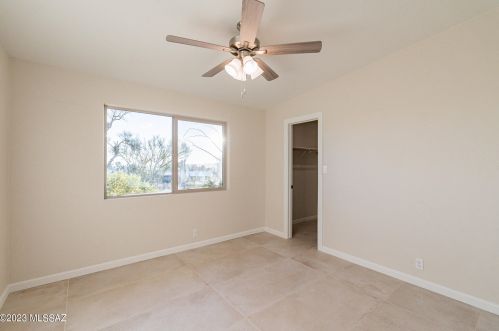 5862 Camino Arenosa, Tucson AZ  85718-4650 exterior