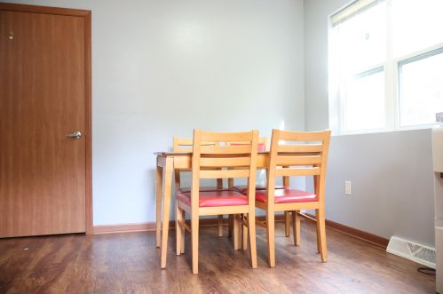 2223 28, Milwaukee WI 53215-2425 exterior