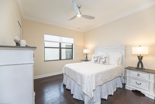 3208 Atlantic Cir, Naples FL 34119-8636 exterior