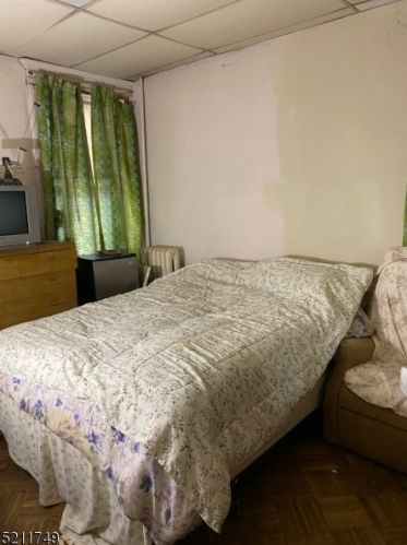 121 Seymour Ave, Newark NJ 07108-1714 exterior