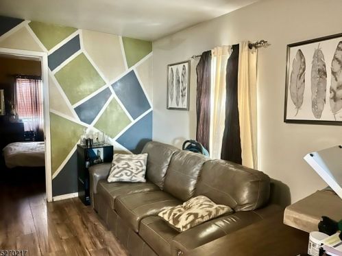 521 18 St, Paterson NJ 07514-2611 exterior