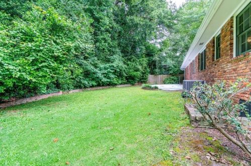 2523 Birchwood Dr, Atlanta GA 30305-3819 exterior