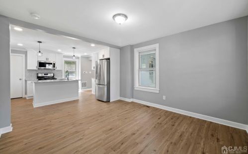 47 Harrison Ave, Edison NJ  08837-3430 exterior