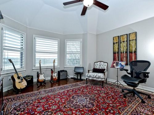 11512 Eagles Gln Dr, Austin TX 78732-2089 exterior