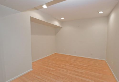 2356 Christophers Walk, Atlanta GA 30327-1110 exterior