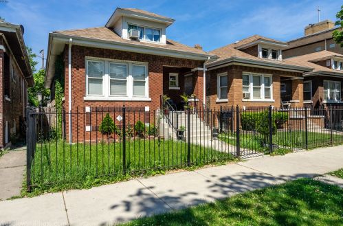 6426 Washtenaw Ave, Chicago IL  60645-5306 exterior