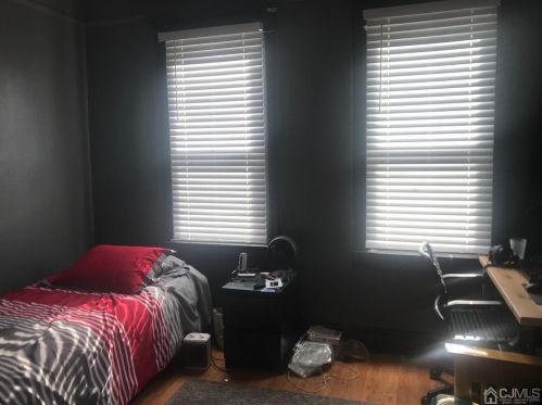 61 Plum St, New Brunswick NJ 08901-1829 exterior