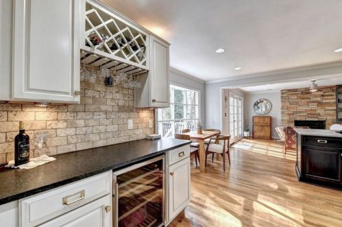 1721 Kings Down Cir, Atlanta GA 30338-5625 exterior