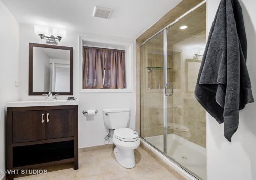 3320 Hamilton Ave, Chicago IL 60636-1018 exterior