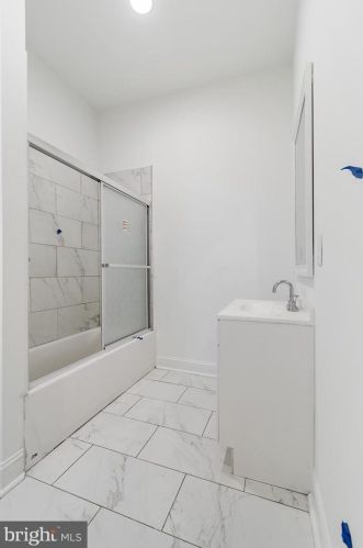 1765 29 St, Philadelphia PA 19145-2402 exterior