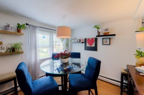 19 Highland Ter, Worcester MA 01602-4202 exterior