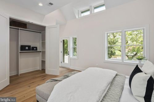 407 Decatur St, Washington DC  20011-4744 exterior