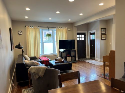 545 Artesian Ave, Chicago IL  60612-1442 exterior