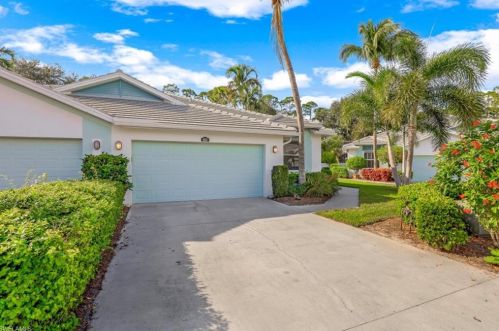 693 Mainsail Pl, Naples, FL 34110-3618