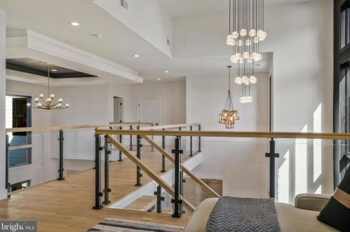 1520 Brookhaven Dr, Mc Lean VA  22101-4127 exterior