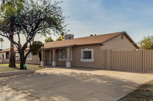 1636 61 St, Phoenix AZ 85033-1714 exterior
