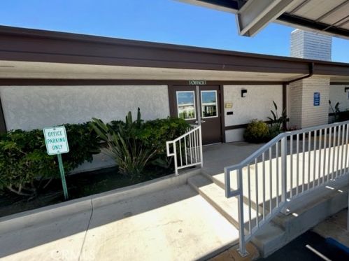 84 Seville, Tustin CA 92780-5958 exterior