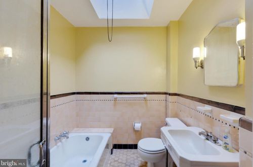 359 Gorgas Ln, Philadelphia PA 19150-3508 exterior