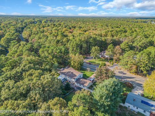 442 Frank Applegate Rd, Jackson Twp NJ 08527-2454 exterior