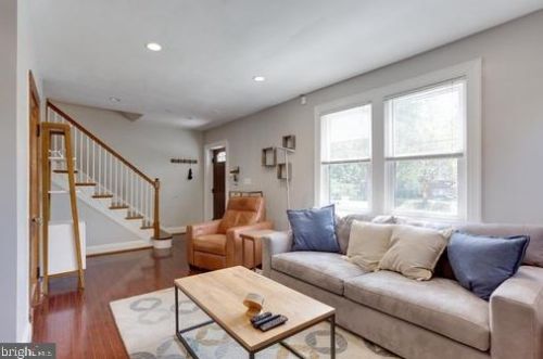 1900 Q St, Washington DC  20009-1008 exterior