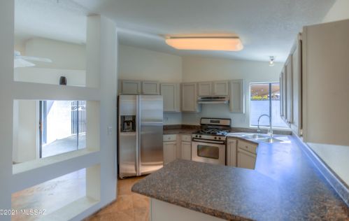 5125 Condor Dr, Tucson AZ 85742-9405 exterior