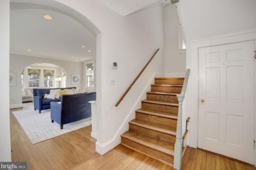 3320 Rowland Pl, Washington, DC 20008-3236