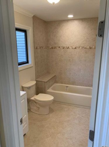 44 Ashley Cir, Commack NY 11725-4640 exterior