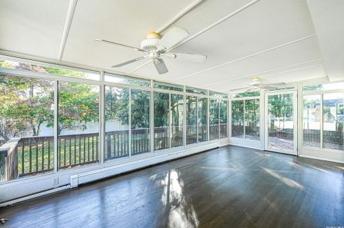 2 Gehrig St, Commack NY 11725-2006 exterior