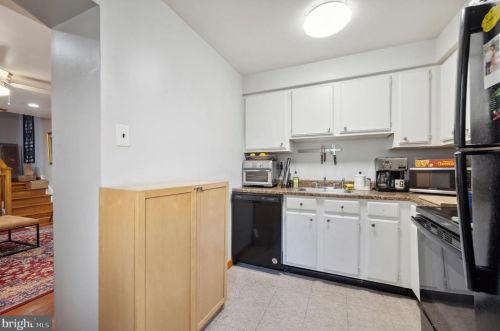 621 16th St, Philadelphia PA  19130-3411 exterior