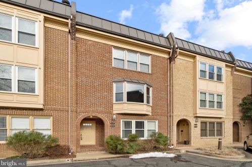 1503 12th St, Arlington VA 22204-4706 exterior