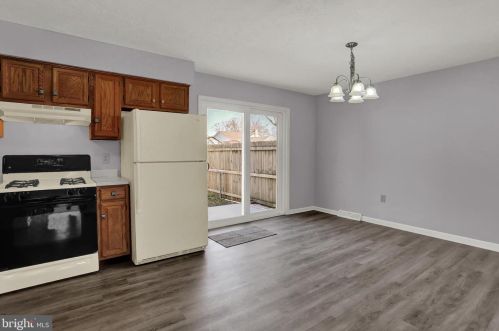 202 Georgetown Cir, Hanover PA 17331-2363 exterior