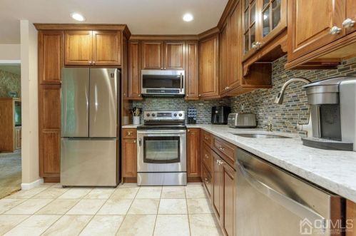 9 Tompkins Rd, Old Bridge NJ 08857-1846 exterior