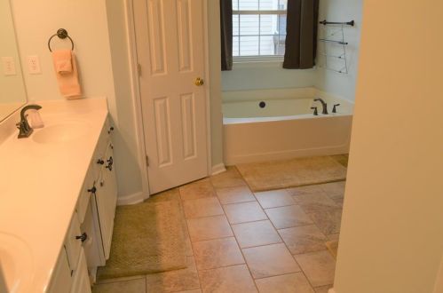 3835 Lk Lanier Dr, Duluth GA 30097-7922 exterior