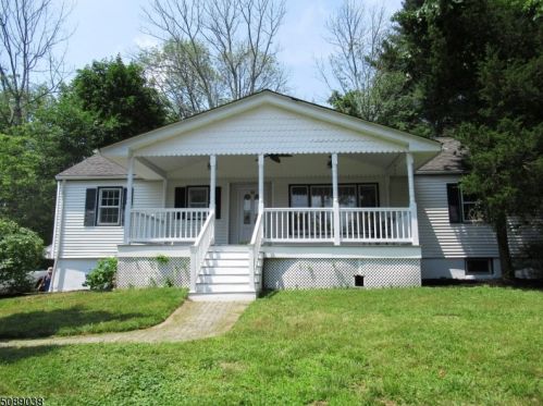 58 Boonton Ave, Kinnelon, NJ 07405-1390