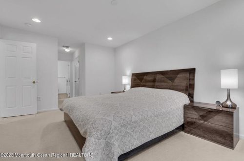 32 Amber Dr, Old Bridge NJ  08857-3588 exterior