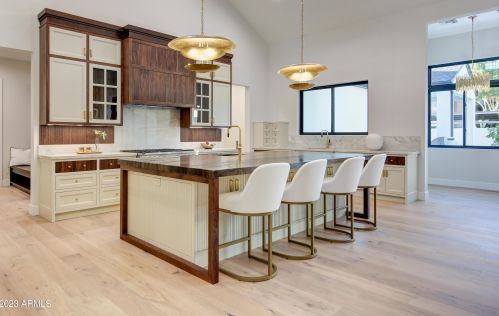 3942 Elm St, Phoenix AZ  85018-3616 exterior