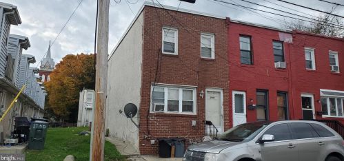 203 21 St, Chester PA 19013-4915 exterior