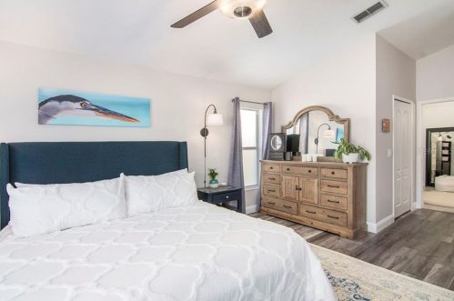 12219 Bishopsford Dr, Tampa FL 33626-1317 exterior