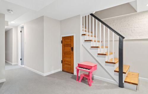 2818 Albany Ave, Chicago IL 60618-7605 exterior